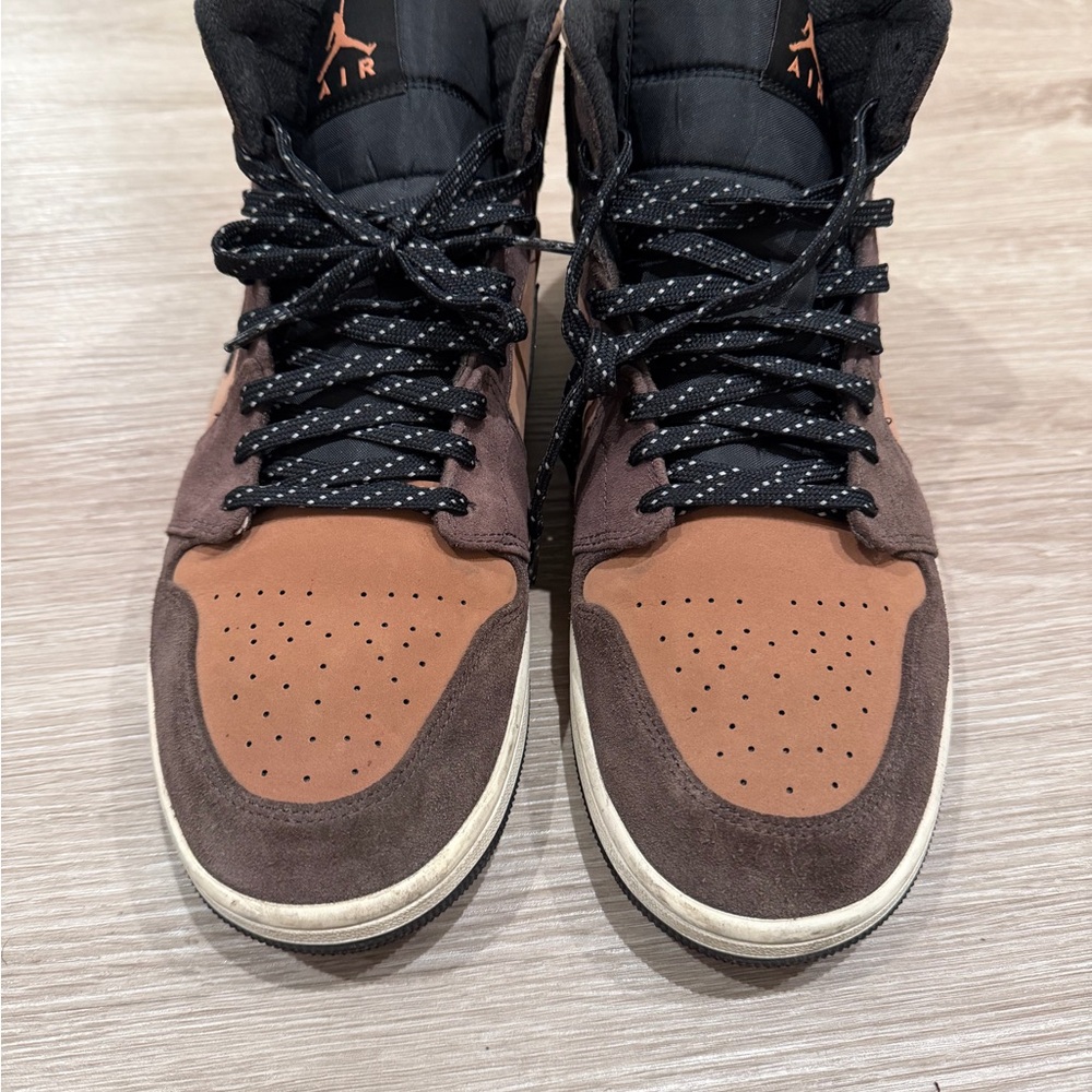 Air Jordan Retro 1 “Dark Chocolate” Men's Size 13 (Brown and Black Sneakers)